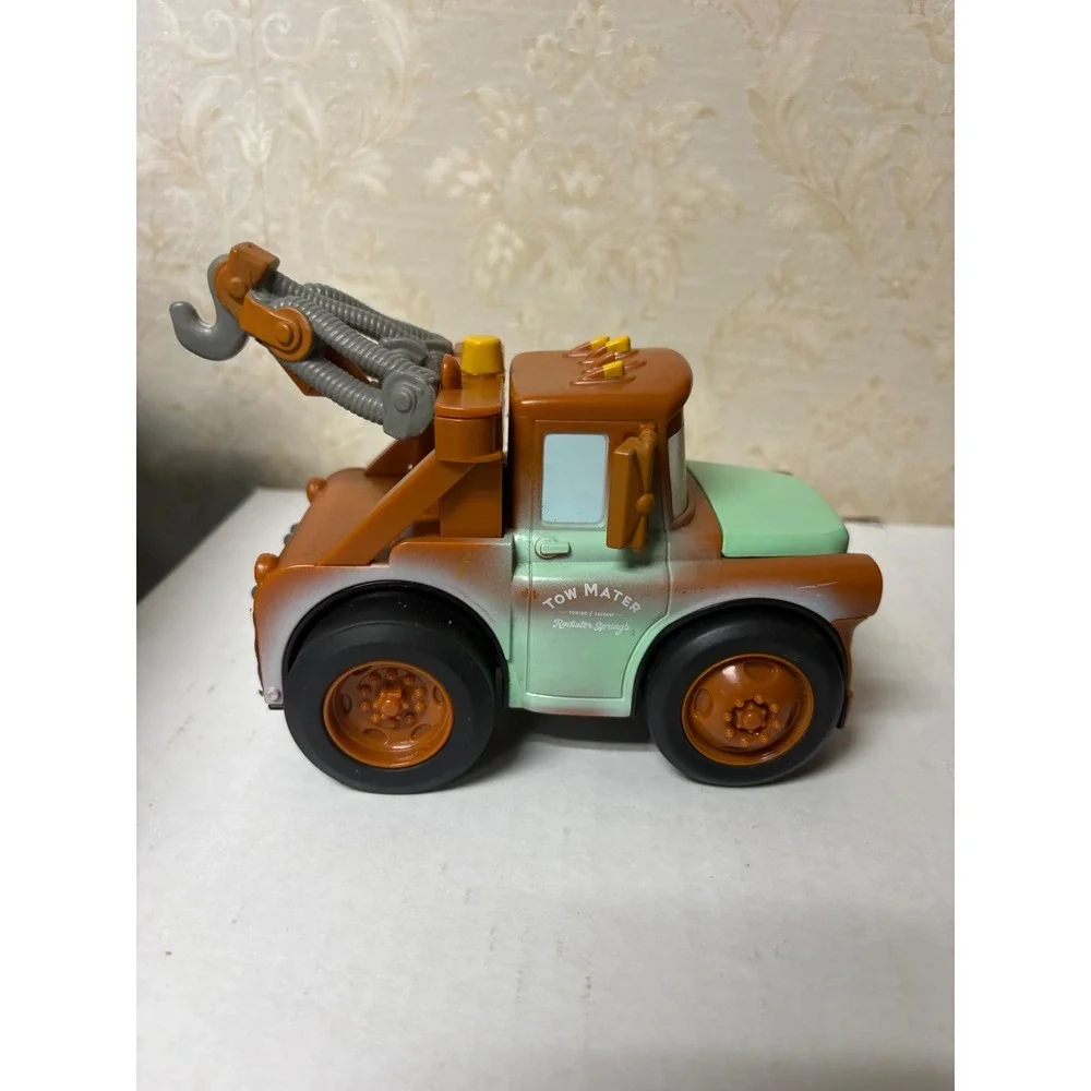Disney Pixar‎ Cars Tow Mater Toy Truck Radiator Springs Brown Teal Pop Up Hood